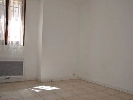 Location Appartement 2 pièces 33 m2 à Pourrières - Photo 2