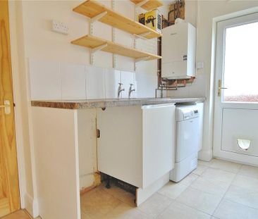 4 bedroom semi-detached house to rent - Photo 4
