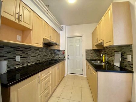 For Lease - 555 Palmerston Avenue Unit# 3, Toronto, Ontario - Photo 4