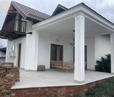 Casa Lux de inchiriat - Fotografie 3