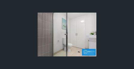 Bright & Spacious 3-Bedroom Apartment | City-Fringe Living - Photo 5