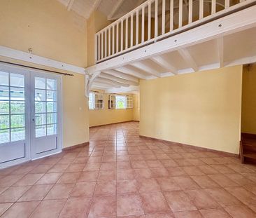 Location Maison 5 pièces 110m² LE GOSIER 97190 - Photo 2