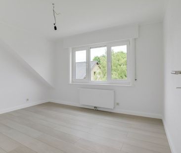 Stijlvol gerenoveerde woning met 2 slpk. - Photo 3