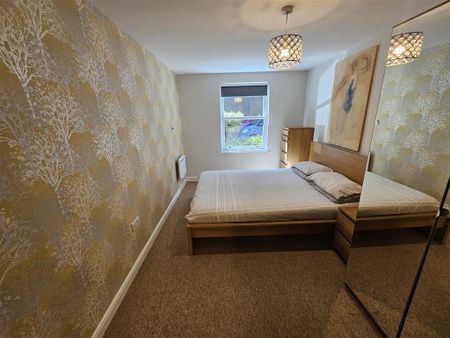 3 bedroom apartment to rent - Photo 5