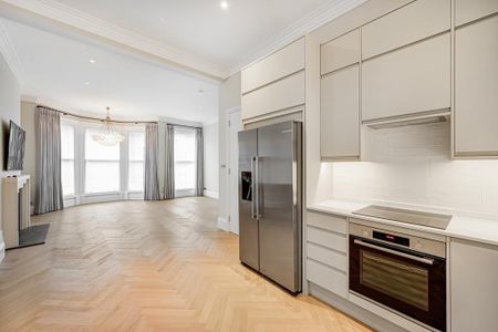 5 bedroom flat to rent - Photo 4