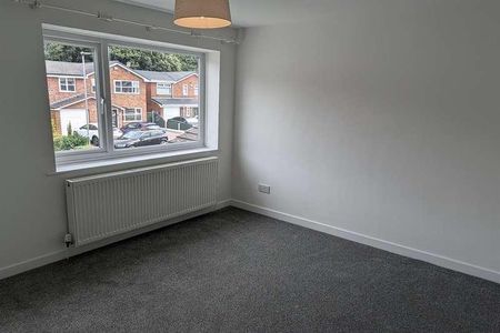 Lawson Close, Woolston, Warrington, WA1 - Photo 3