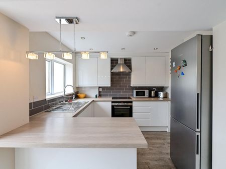 Ty'n-Y-pwll Road - Photo 2
