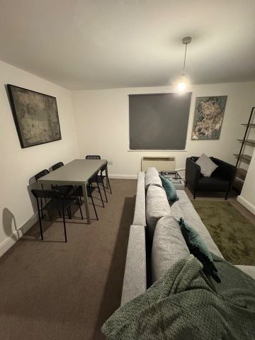 2 Bed Flat, Portland Street, SO14 - Photo 3