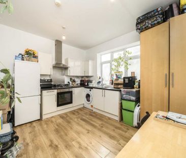 Station Road, NW4, London - Photo 1