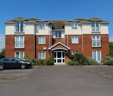 Flat to rent on - Photo 1