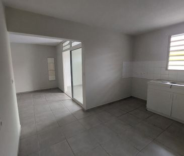 Location appartement 2 pièces, 49.00m², Cayenne - Photo 2