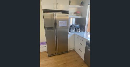 4 bed roomHouse - Photo 4