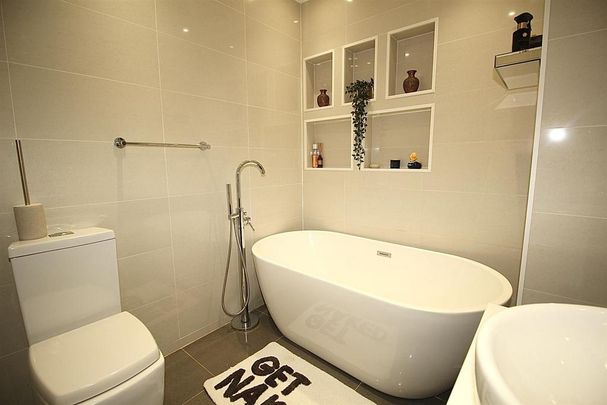 3 bedroom terraced house to rent - Photo 1