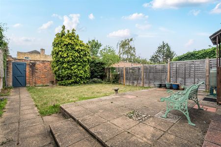 The Farthingales, Maidenhead, SL6 - Photo 5