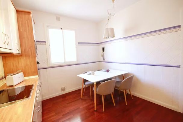 Carrer del Consell de Cent, Barcelona, Catalonia 08009 - Photo 1