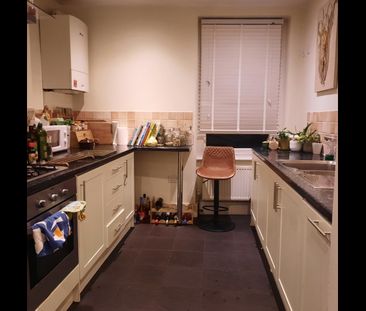 4 Bed Detached House, Oldfield Place, BS8 - Photo 5