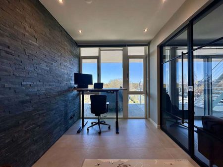 Haarlemmerweg - One Bedroom with Guest Room / Office - Photo 3