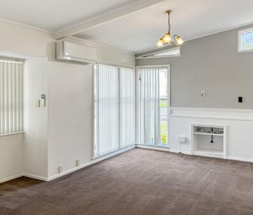 Delighful four bedroom plus study! - Photo 2