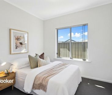 Stylish 3-Bedroom Home in Orleana Waters � Modern Living with Comfo... - Photo 6