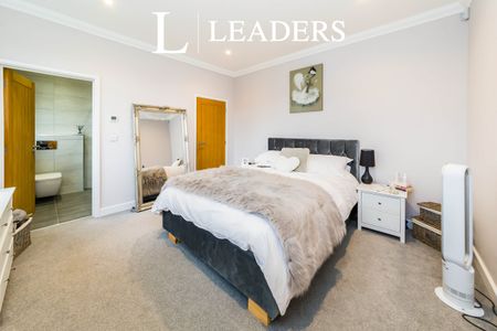 2 bedroom cottage to rent Scandia-Hus Business Park, Felcourt Road, Felcourt, East Grinstead, RH19 - Photo 3