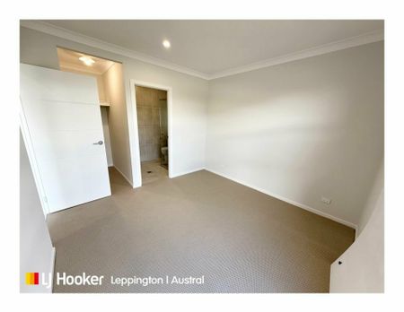 MODERN HOME LOCATED IN AUSTRAL - Photo 4