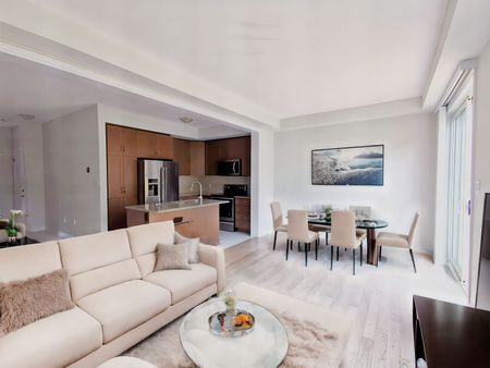 For Lease - 398 Threshing Mill Boulevard, Oakville, Ontario - Photo 2