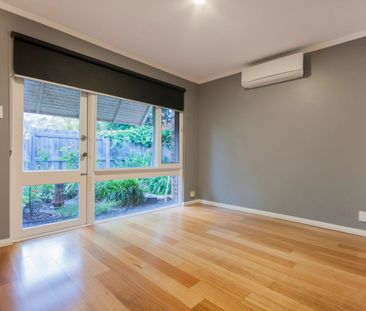 ONE OF THE BEST VILLA IN SOUTH PERTH - Photo 2