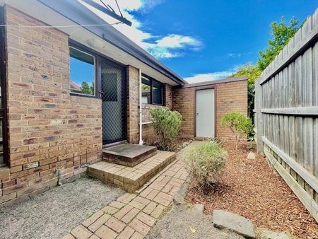 2/11 Freeman Street, Ringwood East - Photo 2