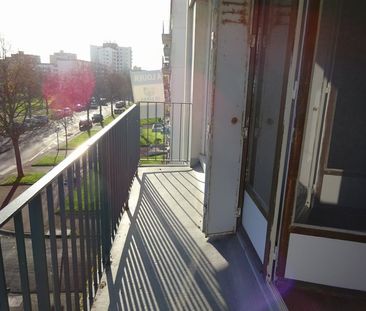 Location Appartement 4 pièces 74m² - Photo 4