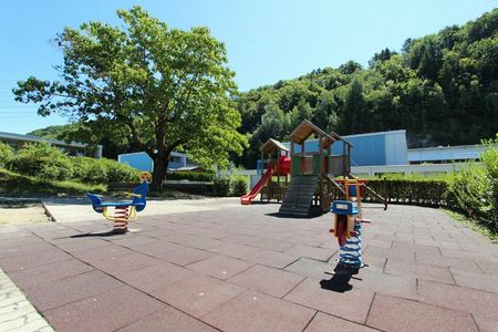 Schöne 4.5Zi-Wohnung mit Balkon zu vermieten - Foto 2