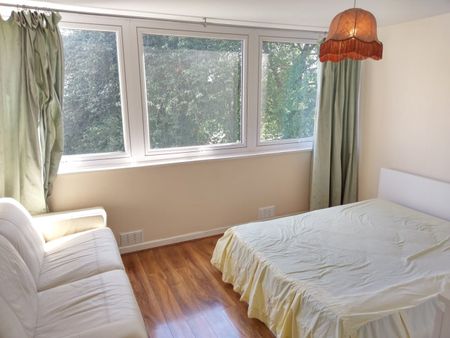 3 Bed Flat, Canynge House, BS1 - Photo 3