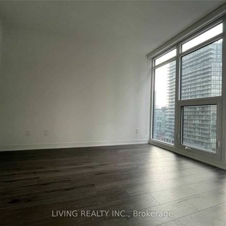 Entertainment district + den 700+sqft! - Photo 1