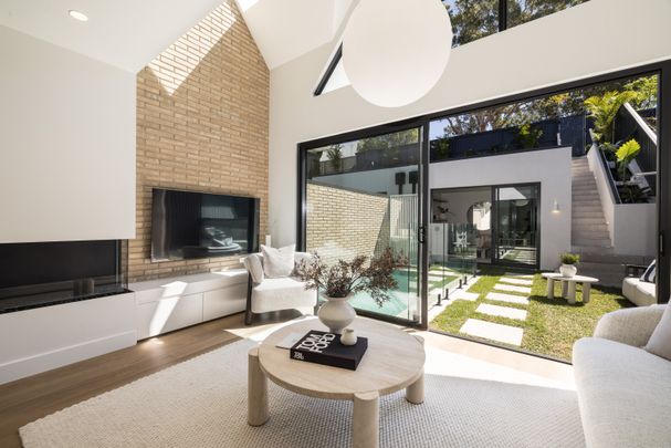 11 Plowman Street, North Bondi NSW 2026 - House For Rent | Domain - Photo 1