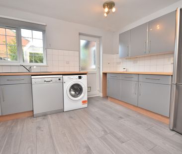 2 bedroom end terraced house to rent, - Photo 1