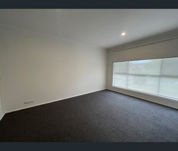 13 Laurina Crescent, Frankston North, Vic 3200 - Photo 6