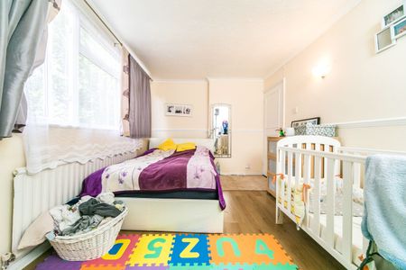 Fairwater Drive, Woodley, Reading, RG5 - Photo 2