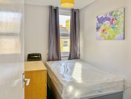 5 bedroom house share to rent - Photo 5