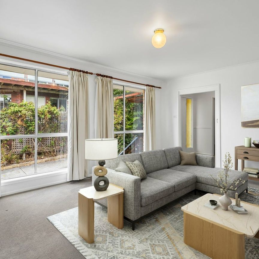 Neat as a Pin - Photo 1