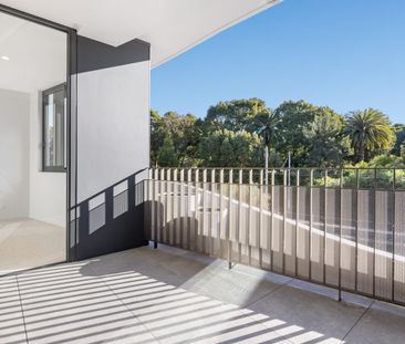 NEAR NEW ONE BEDROOM IN THE BEST LOCATION OF DULWICH HILL - Photo 2