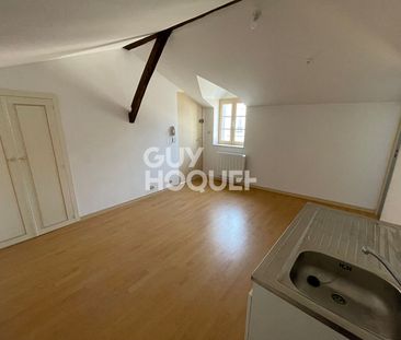Studio à louer - Photo 2