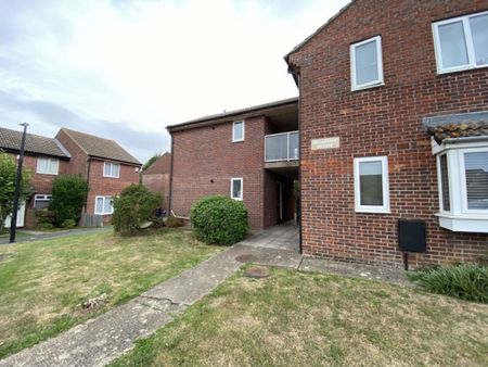 Briarside House Briarside Road - Photo 3