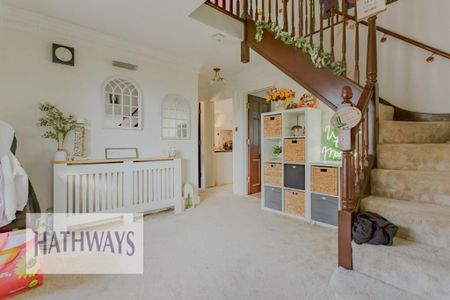 4 bedroom detached house to rent - Photo 2