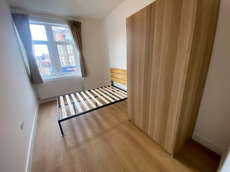 3 bedroom apartment to rent - Photo 4