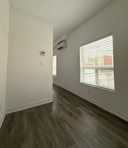 For Lease - 377 Church Street Unit# 201, Toronto, Ontario - Photo 5