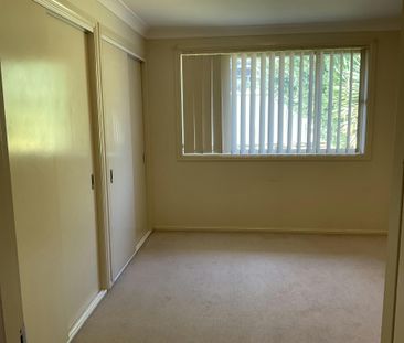 THREE BEDROOM OXLEY VALE TAMWORTH - Photo 5