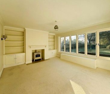 4 bedroom detached house to rent - Photo 2