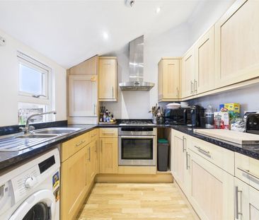 Walpole Road, Strawberry Hill, Twickenham, Middlesex, TW2 - Photo 1