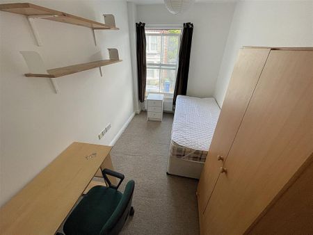 7 bedroom house share to rent - Photo 3