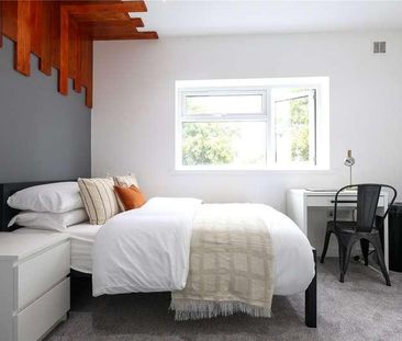 Wavell Way, Winchester, Hampshire, SO22 - Photo 6