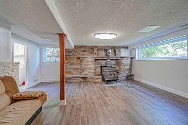 For Lease - 85 Yongehurst Road, Richmond Hill, Ontario - Photo 1